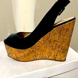 Steve Madden Platforms Size 8.5 TEAL BLUE